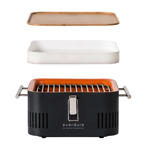 Houtskoolbarbecue Cube van Everdure by Heston Blumenthal. Handig voor in het park, op het strand of in de camper of caravan. Everdure Store is de officiële Everdure by Heston Blumenthal store van Nederland