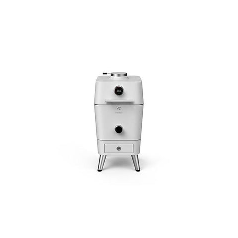 Everdure 4K White model 2026 kamado grill met touchscreen, lade en metalen poten.