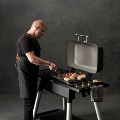 Gas barbecue Furnace van Everdure by Heston Blumenthal met elektrische ontsteking. Everdure Store is de officiële Everdure store van Nederland.