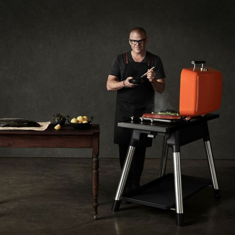Gasbarbecue Furnace van Everdure by Heston Blumenthal met elektrische ontsteking. Everdure Store is de officiële Everdure store van Nederland.